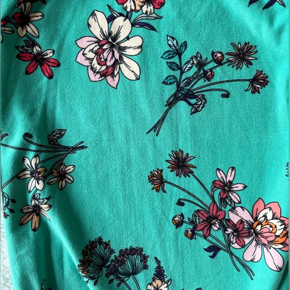 Trendy Bubs 0-3 months floral teal one piece baby romper, super soft - Picture 4 of 4